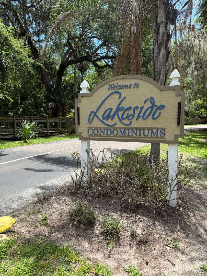 DELTONA Condo: 130 JASMINE WOODS CT.