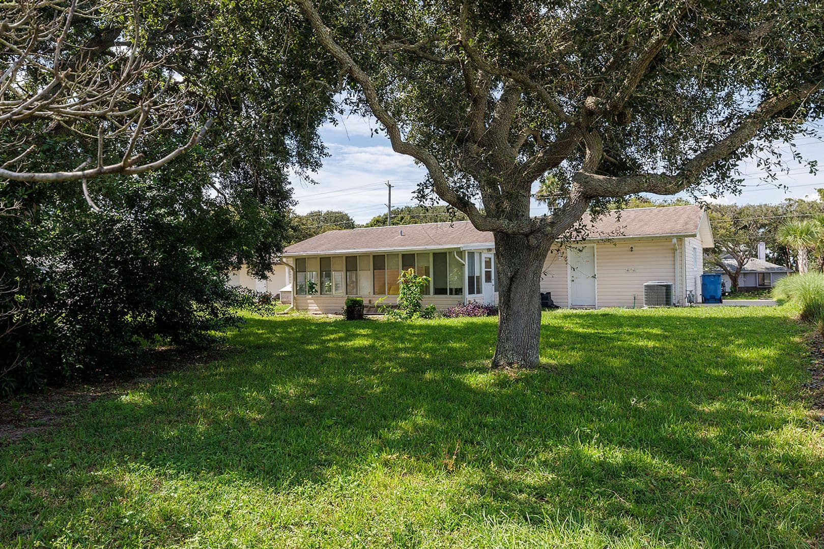 NEW SMYRNA BEACH House: 4435 SAXON DR
