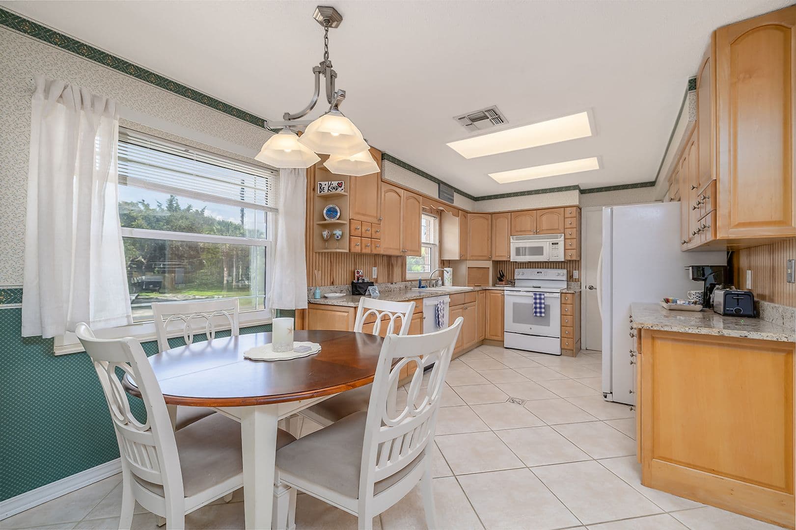 NEW SMYRNA BEACH House: 4435 SAXON DR