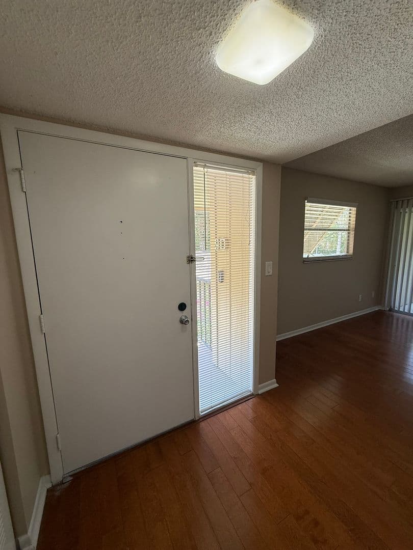 DELTONA Condo: 130 JASMINE WOODS CT.