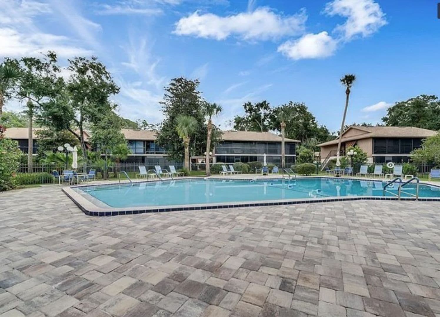 DELTONA Condo: 130 JASMINE WOODS CT.