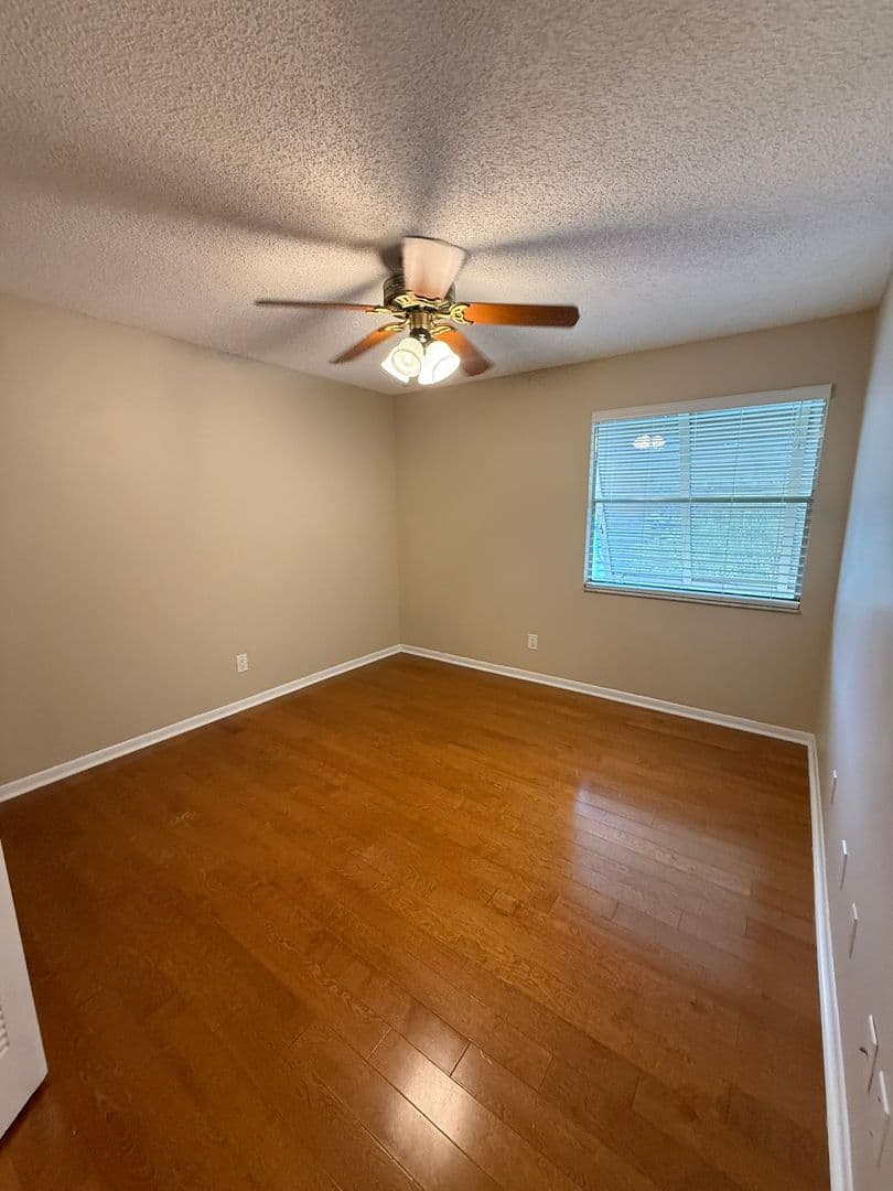DELTONA Condo: 130 JASMINE WOODS CT.