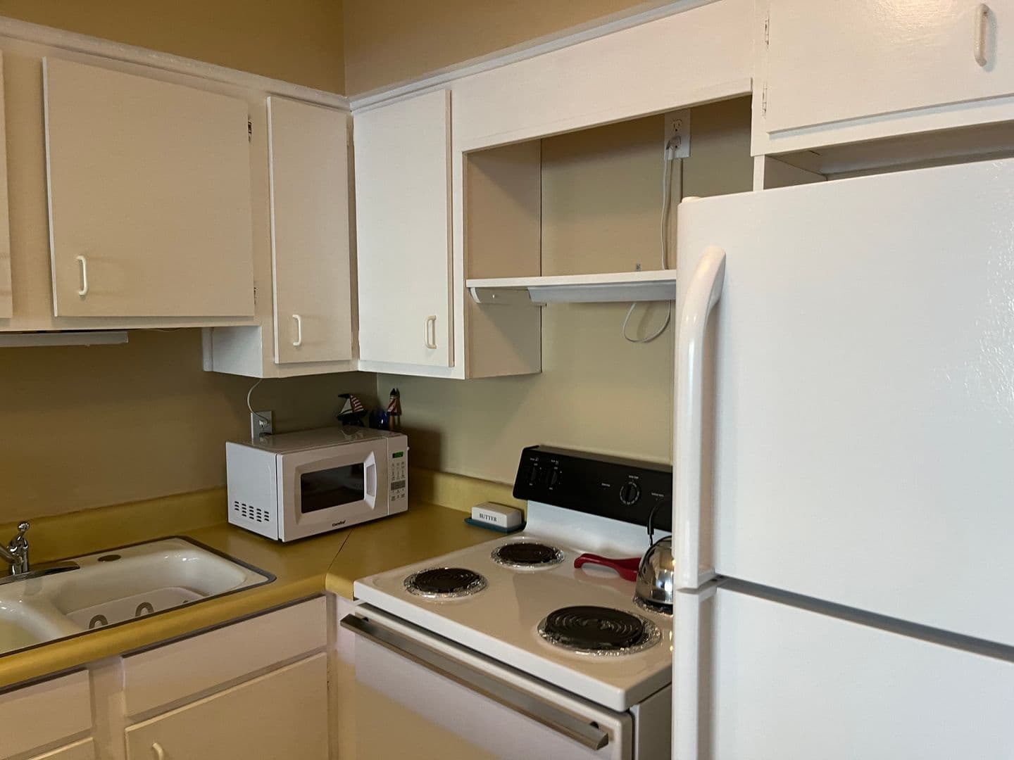 DAYTONA BEACH Condo: 1429 N. ATLANTIC AVE, UNIT 138