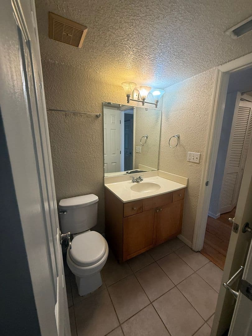 ORLANDO Condo: 754 E. MICHIGAN STREET, UNIT #184