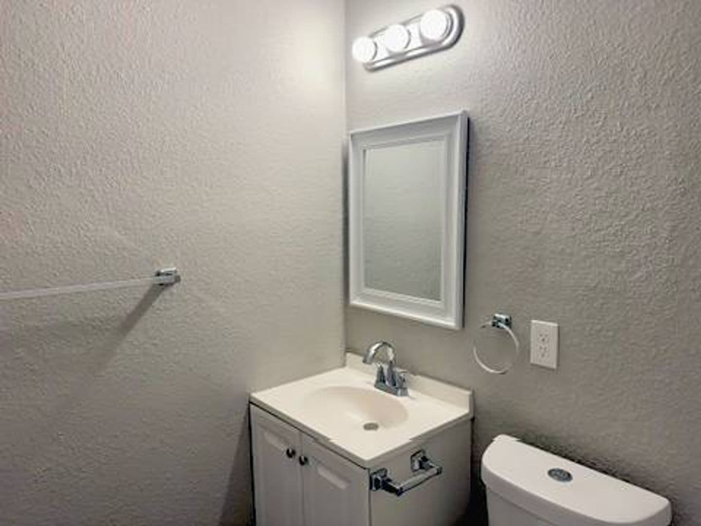 Wichita Falls Apartment: 1821 McGregor Avenue