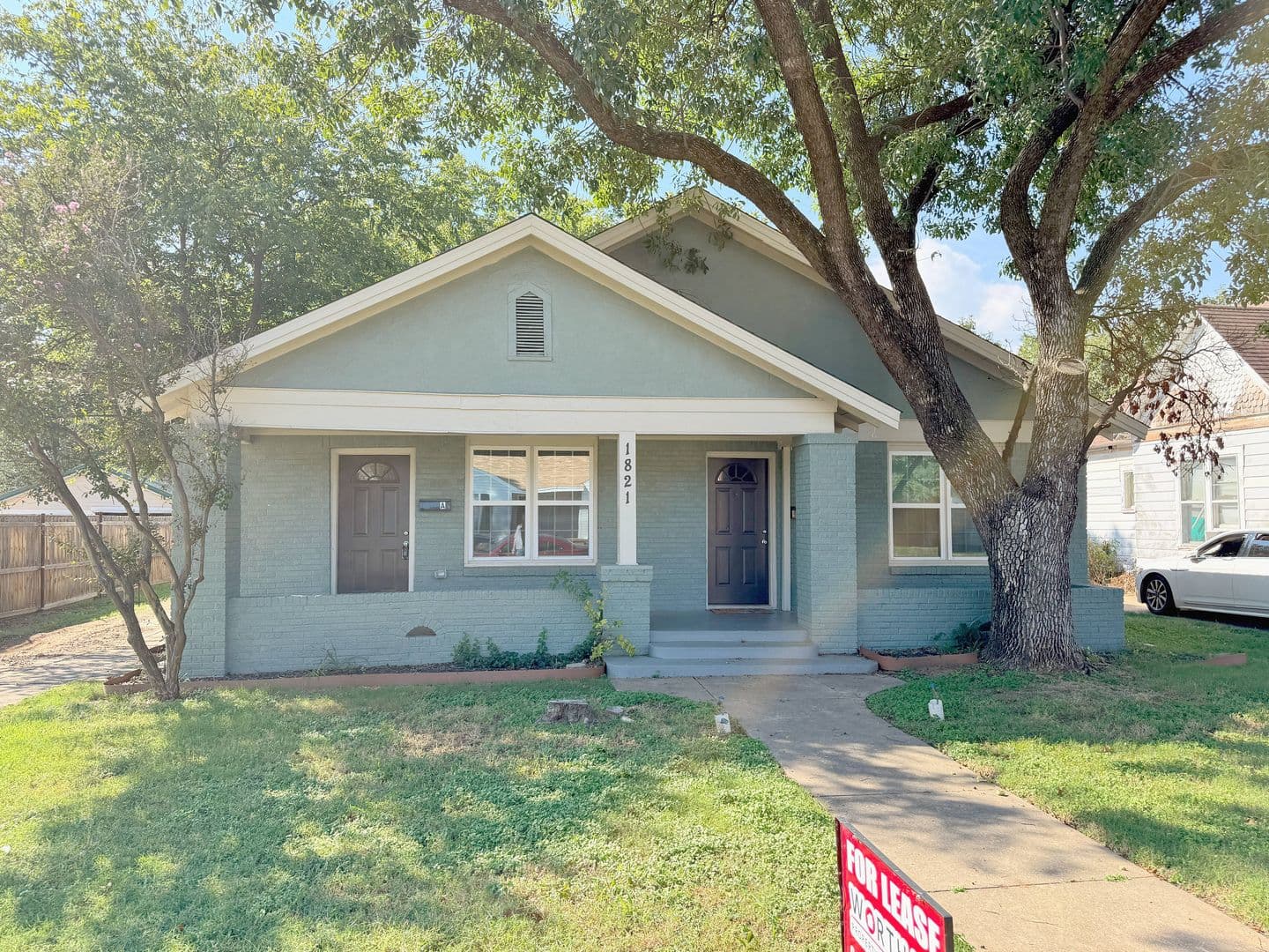 Wichita Falls Apartment: 1821 McGregor Avenue