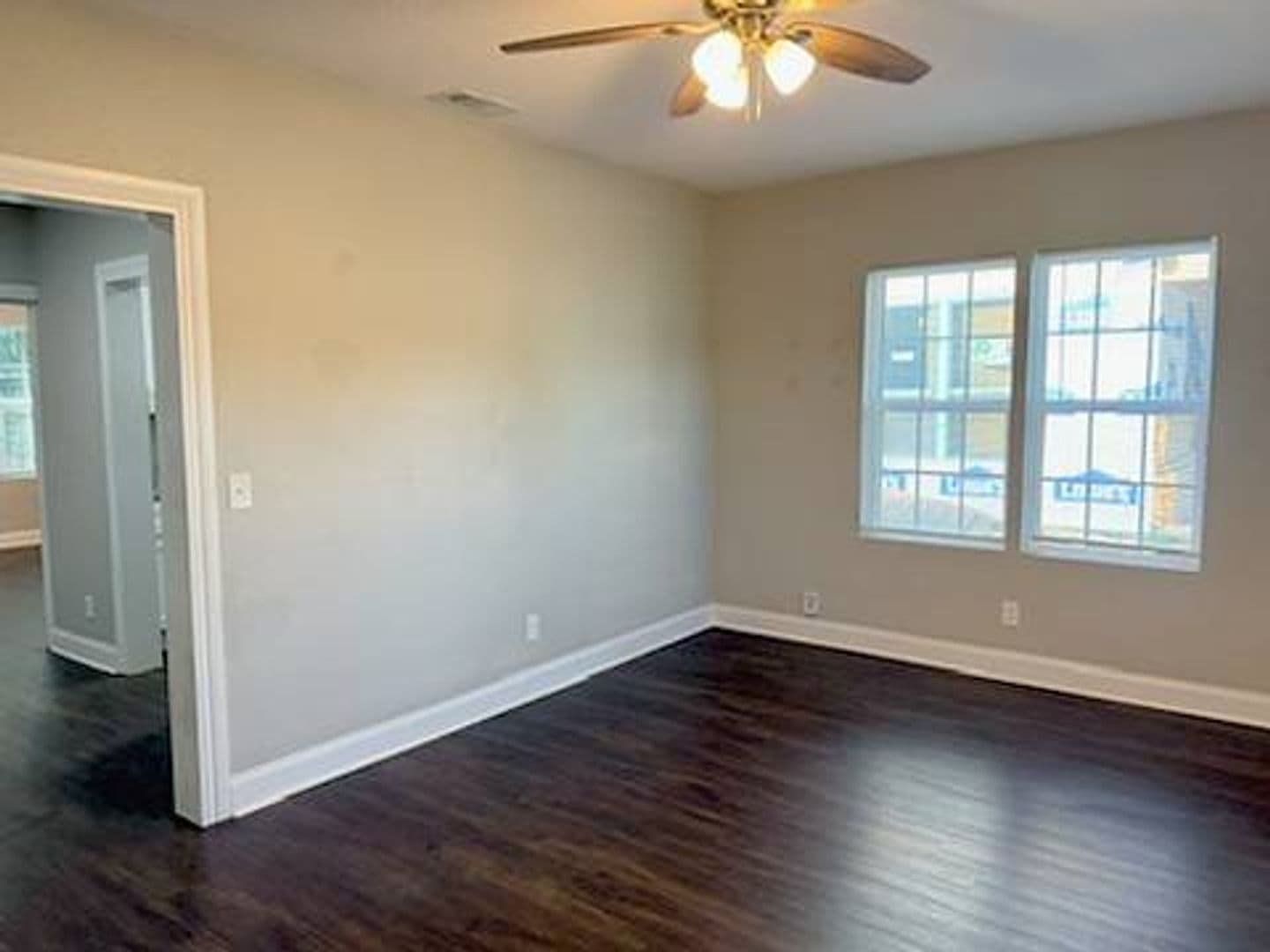 Wichita Falls Apartment: 1821 McGregor Avenue