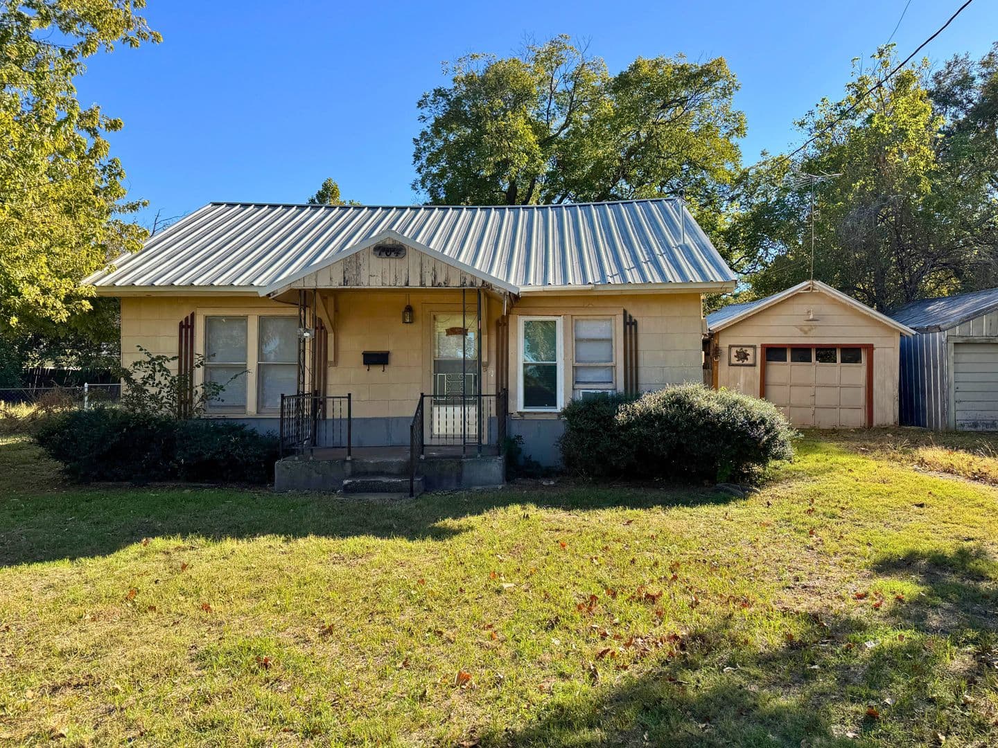 Burkburnett House: 704 Reagan Street