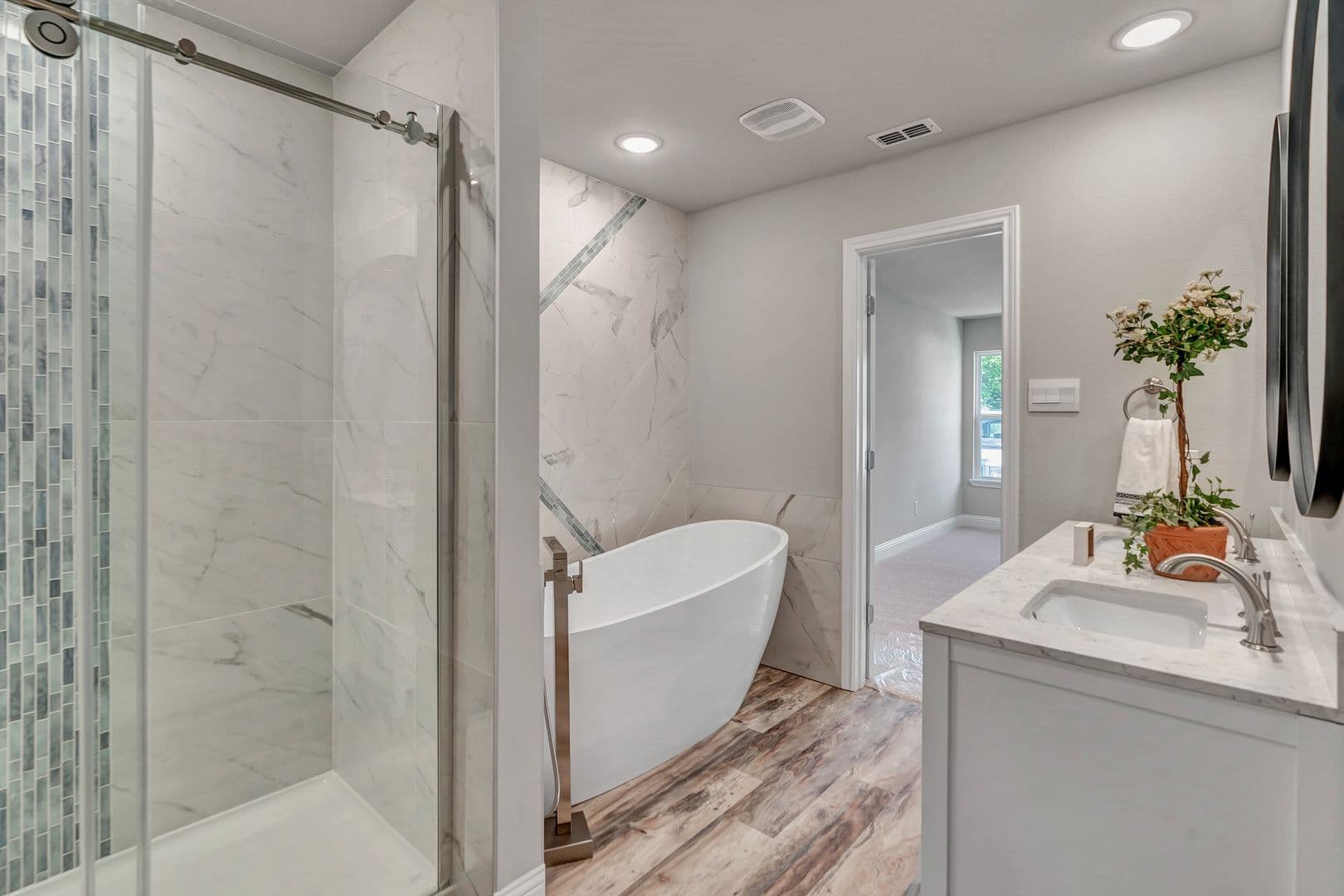 Fort Worth House: 2525 Benbrook Blvd