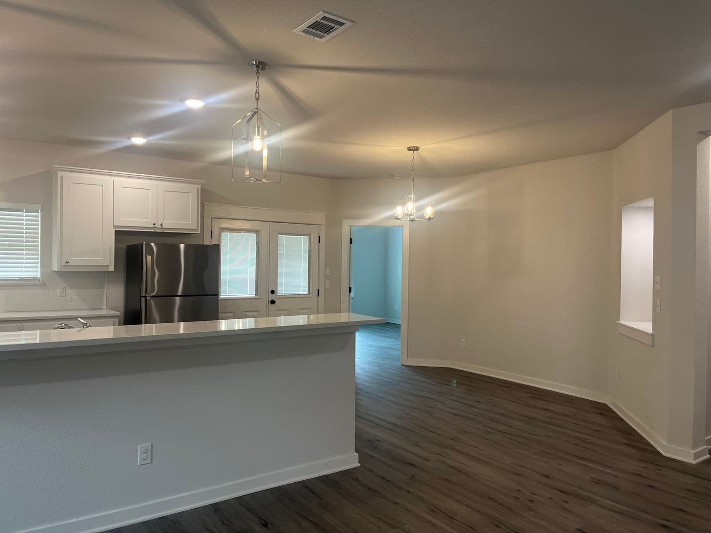 Fort Worth House: 2853 S Hills Ave