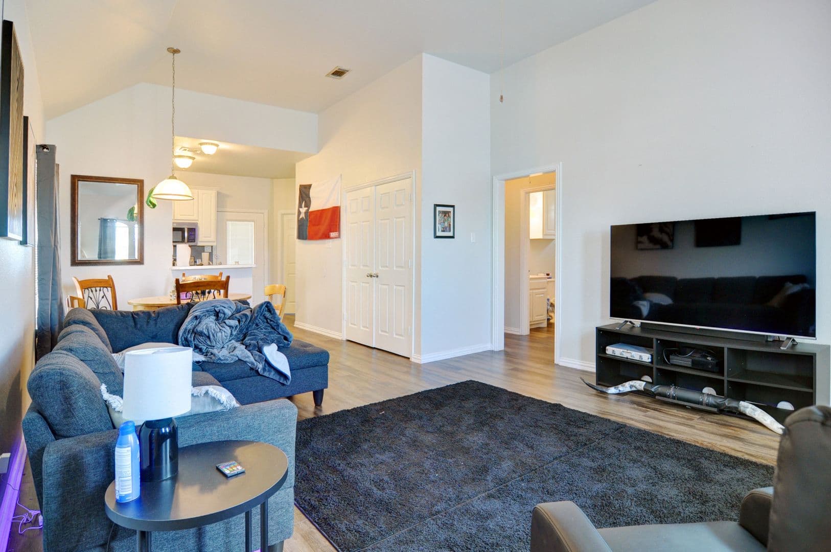 Fort Worth House: 2811 Wayside Dr