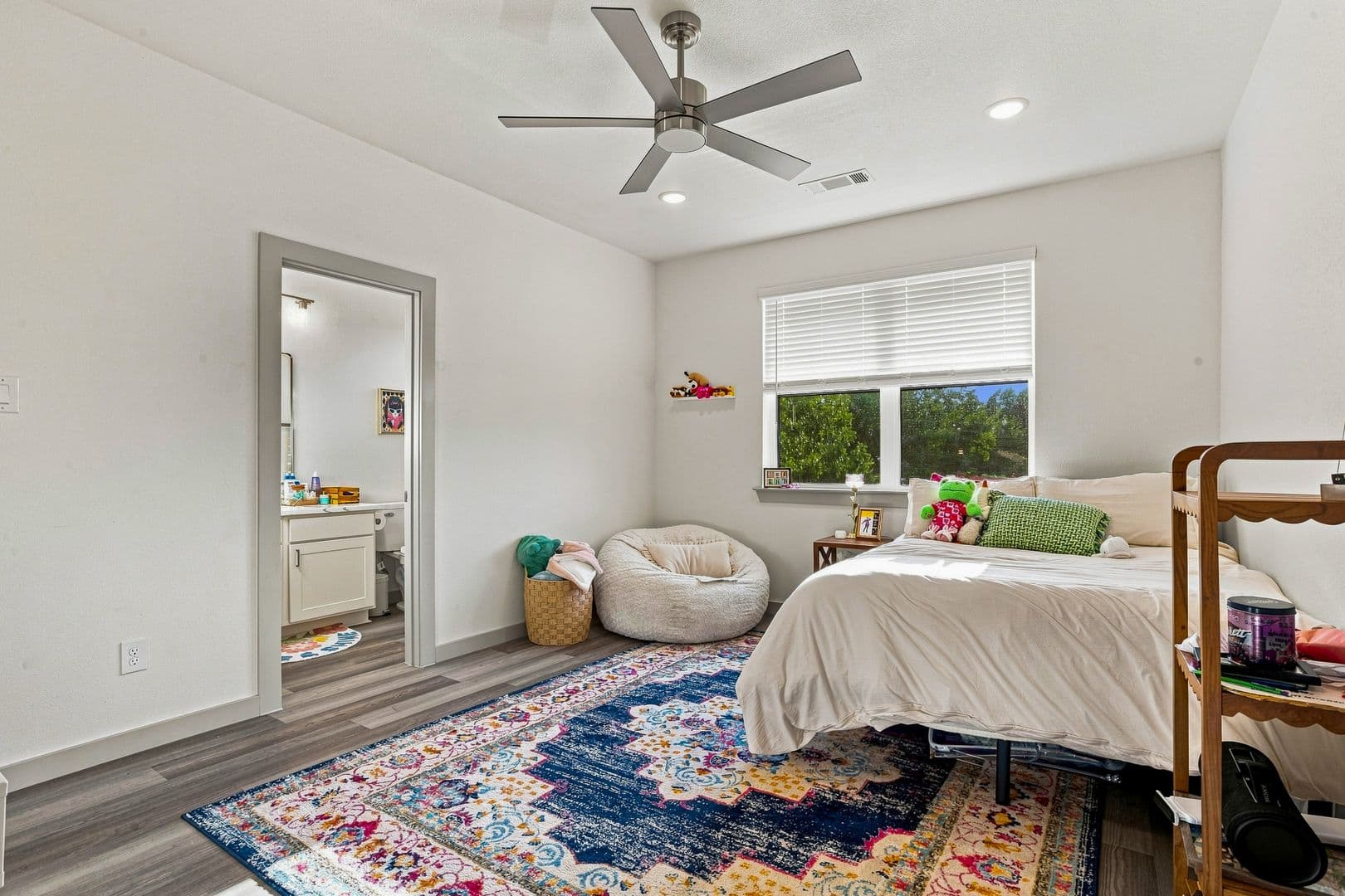 Fort Worth House: 2554 S University Drive