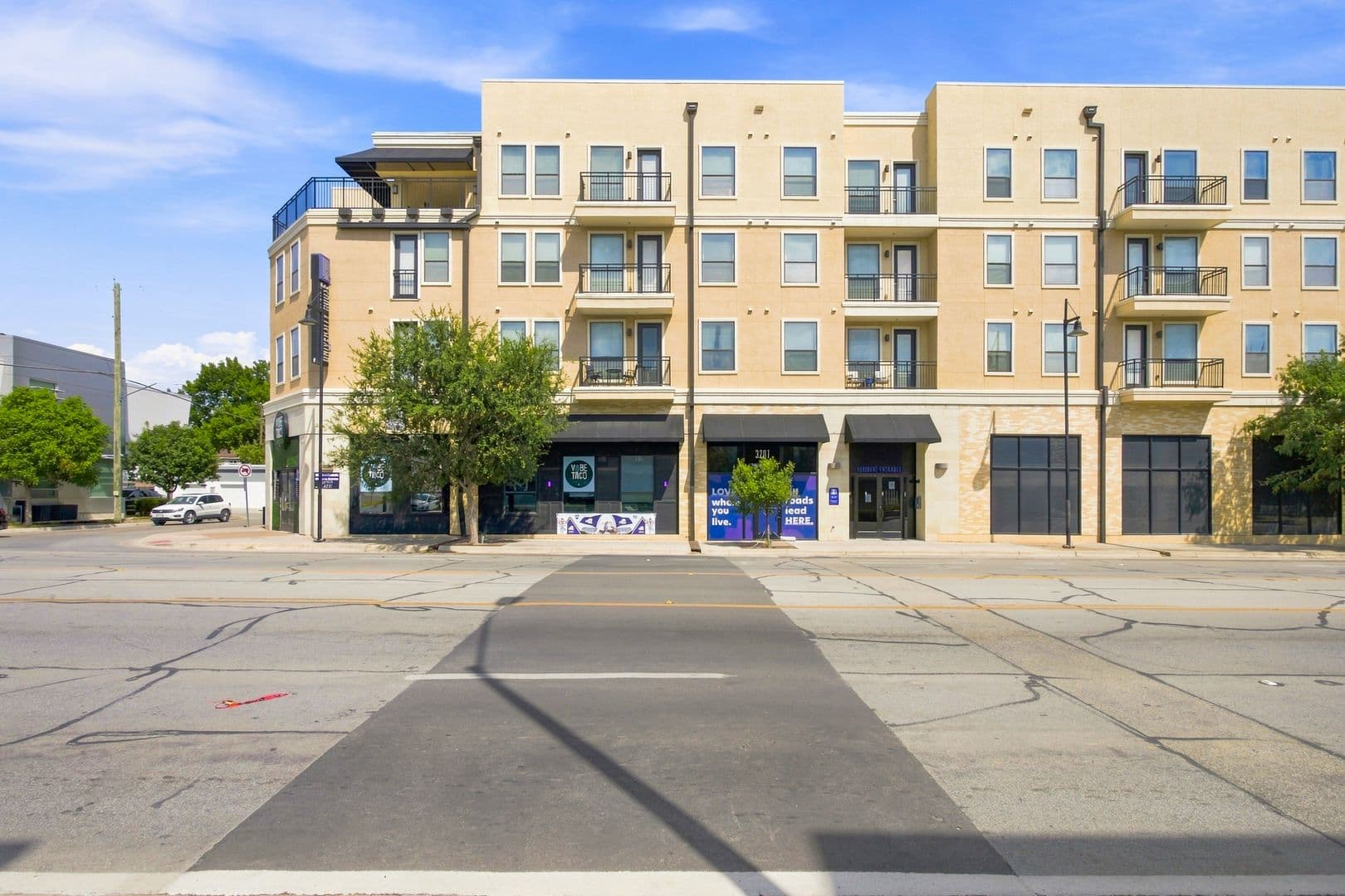 Fort Worth Condo: 3208 S University Dr
