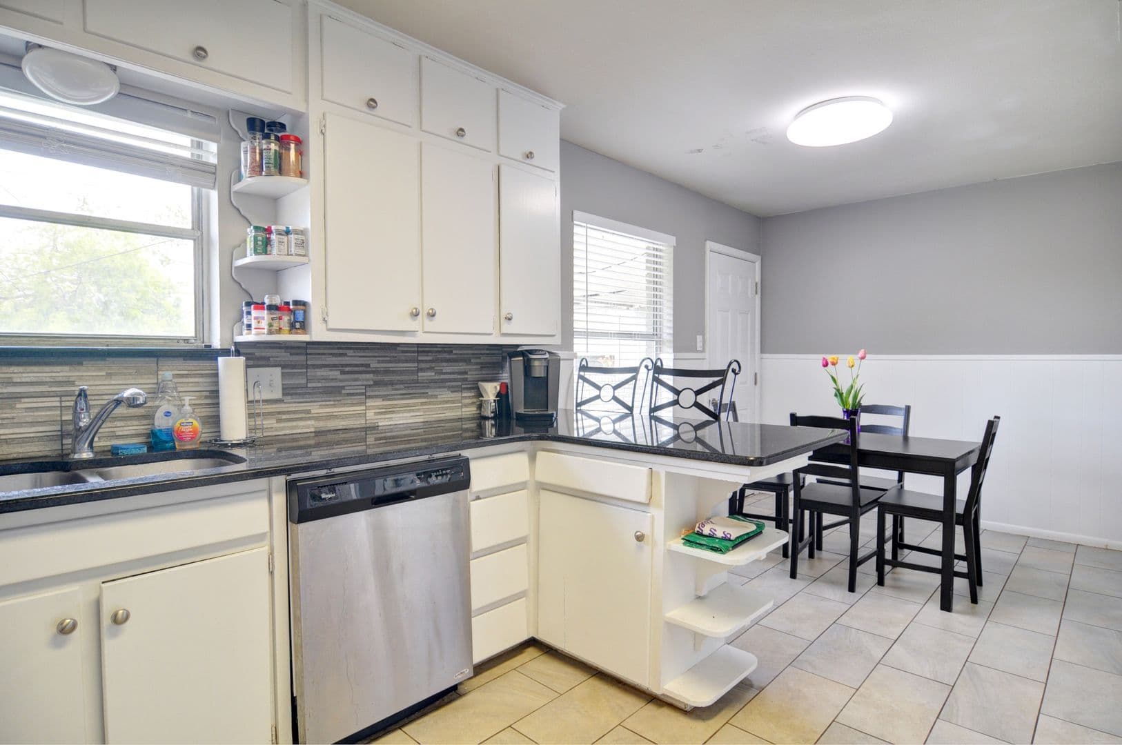 Fort Worth House: 3715 Jeanette Drive