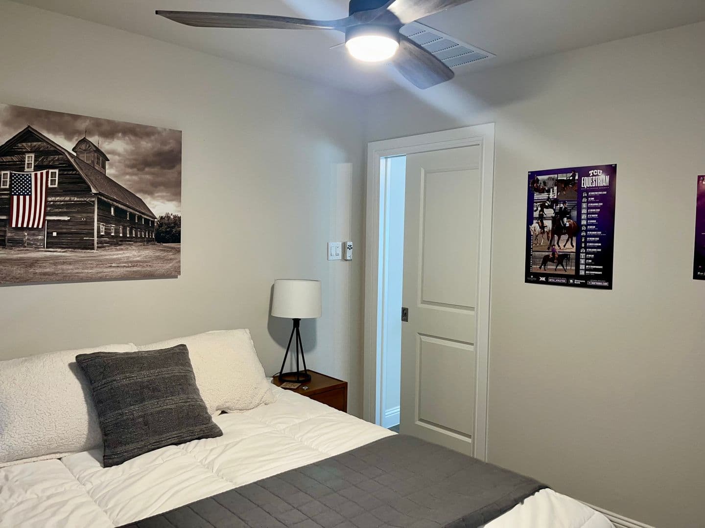 Fort Worth House: 2901 Livingston Ave