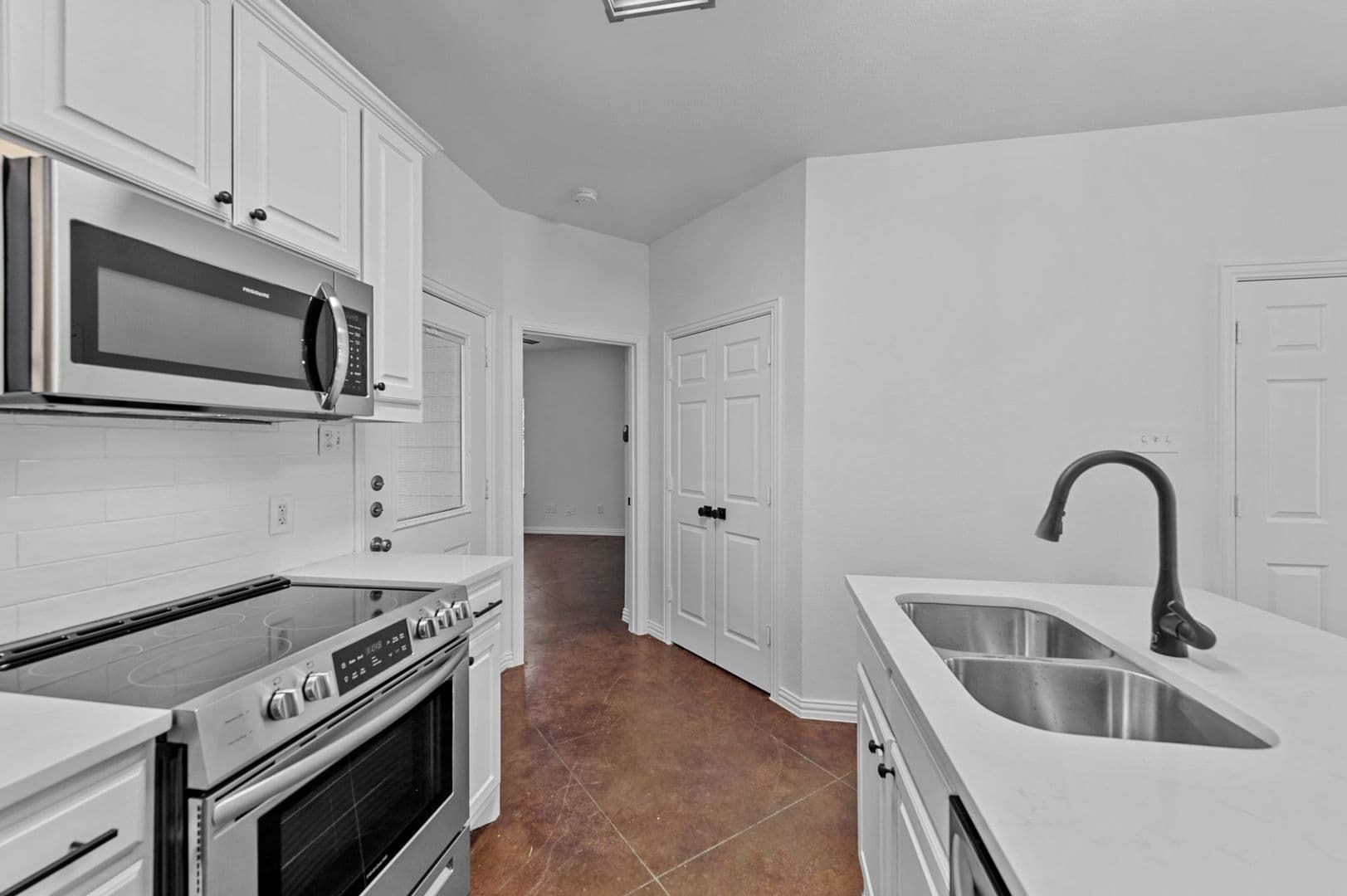 Fort Worth House: 2809 Wayside Dr