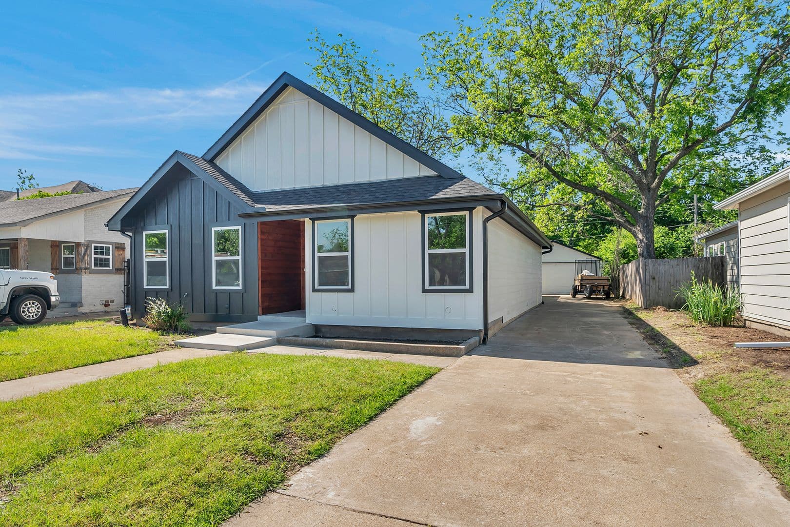 Fort Worth House: 2525 Benbrook Blvd