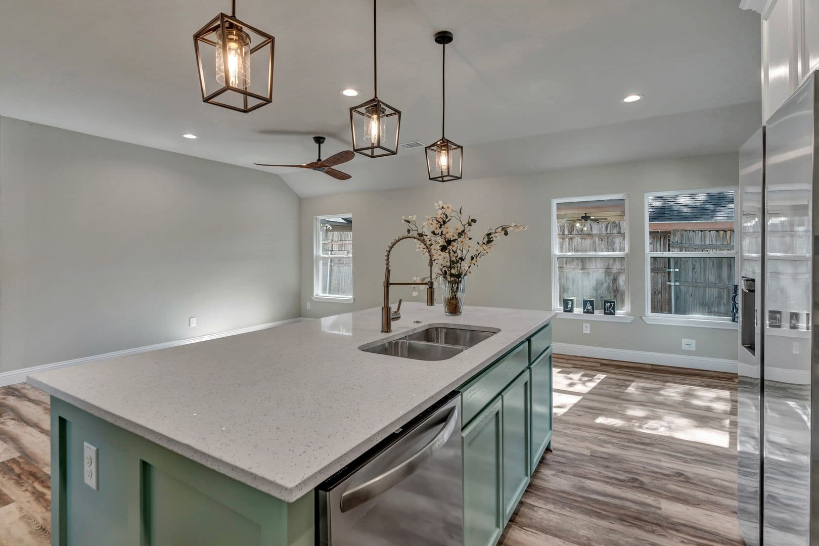 Fort Worth House: 2525 Benbrook Blvd