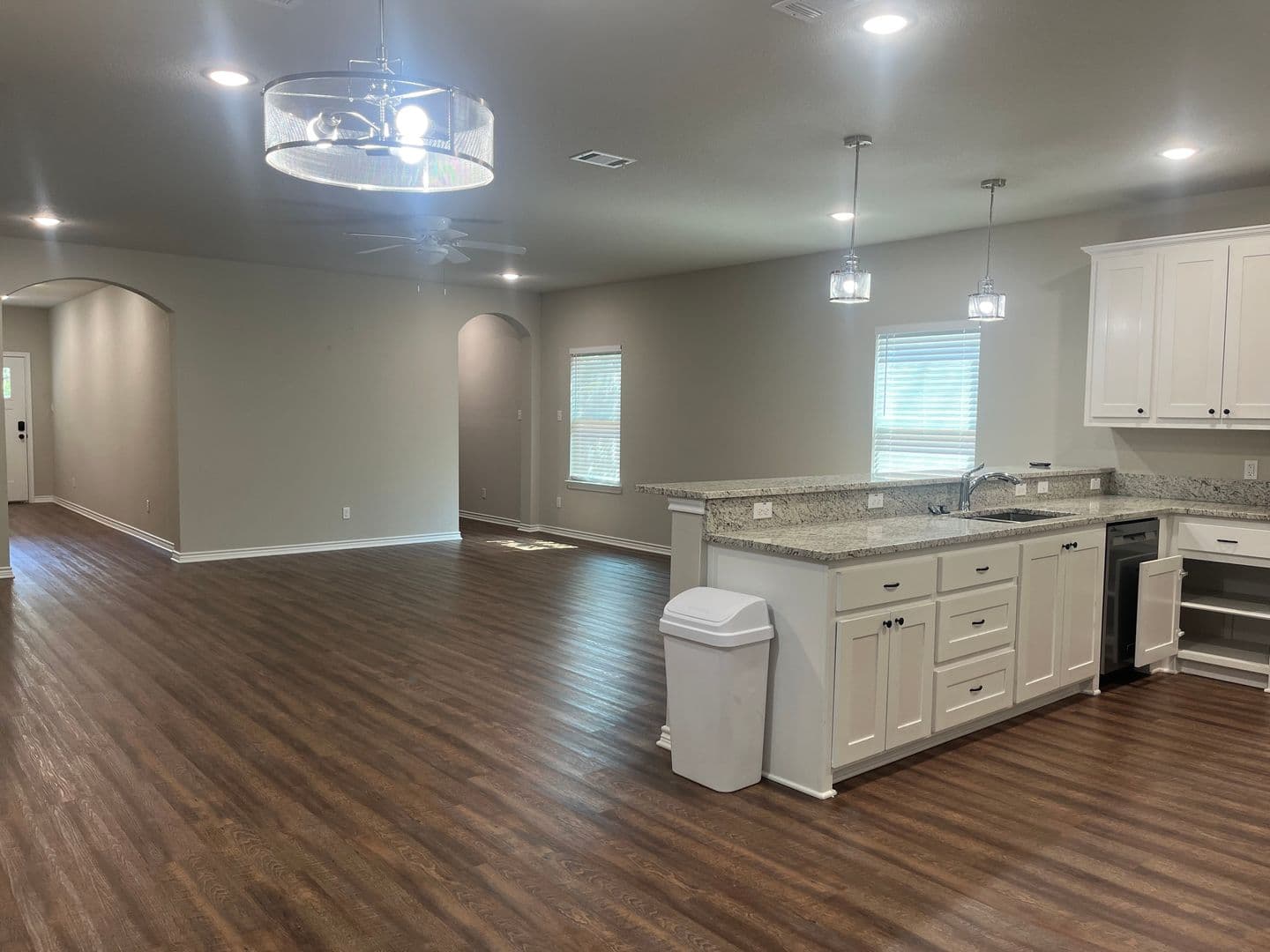 Fort Worth House: 2601 Mission Street