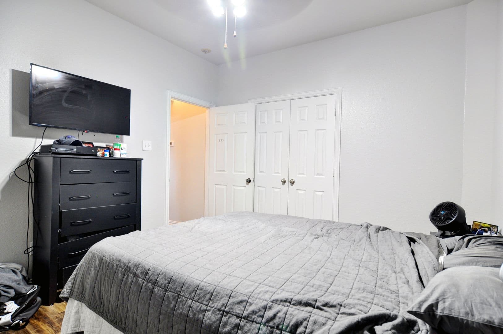 Fort Worth House: 2811 Wayside Dr