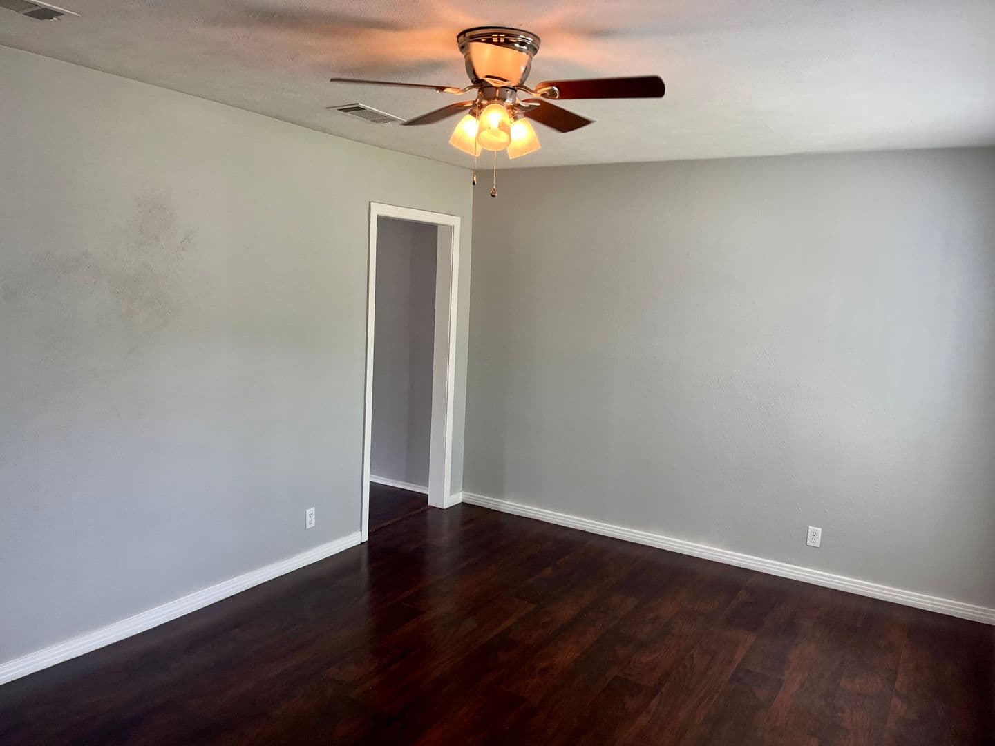 River Oaks House: 5021 Blackstone Dr