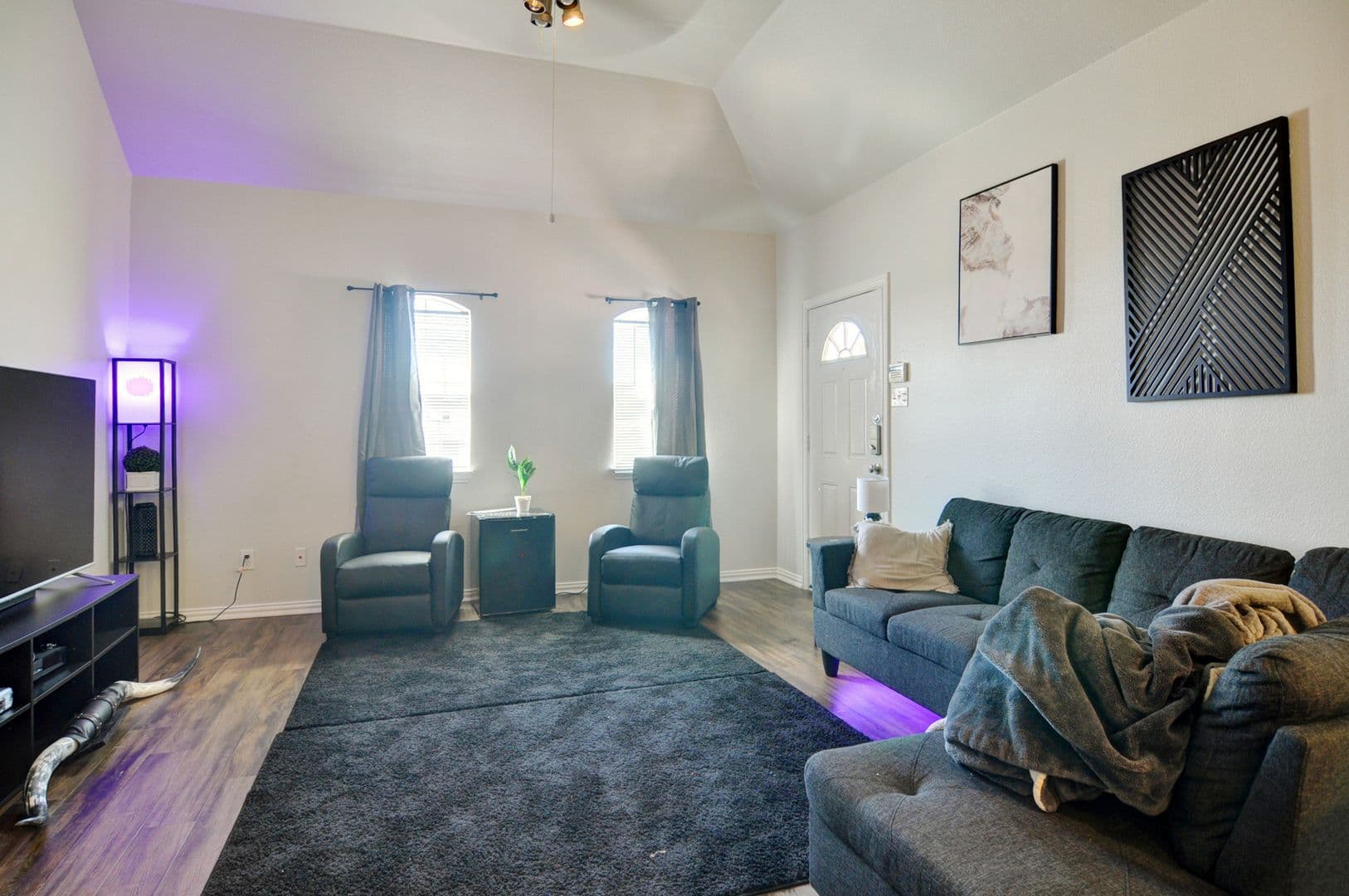 Fort Worth House: 2811 Wayside Dr