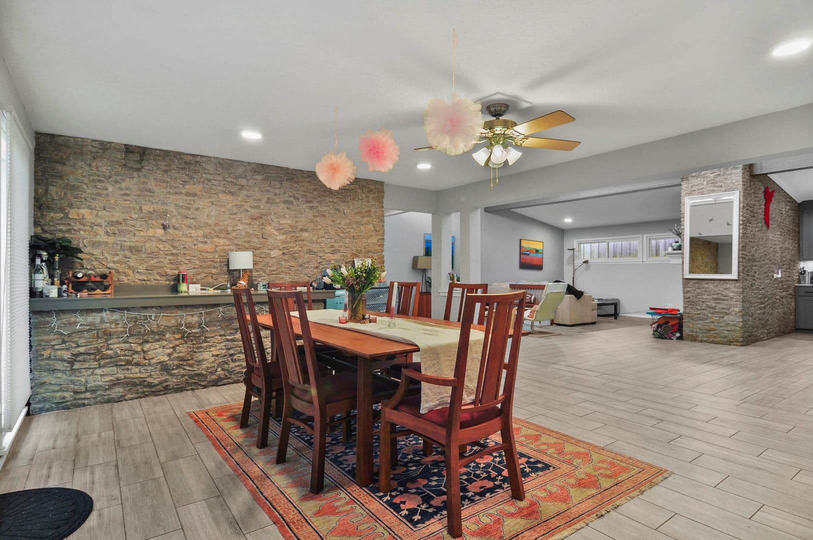 Fort Worth House: 2733 Sandage Ave