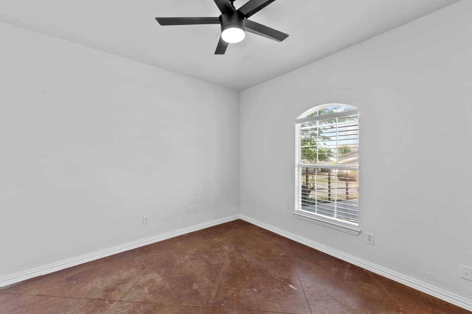 Fort Worth House: 2809 Wayside Dr