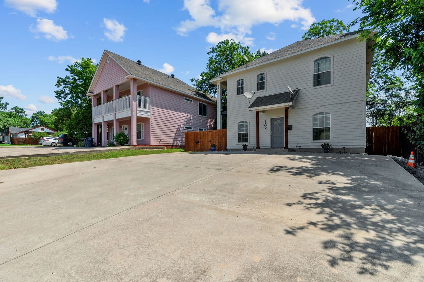 Fort Worth House: 2809 Wayside Dr