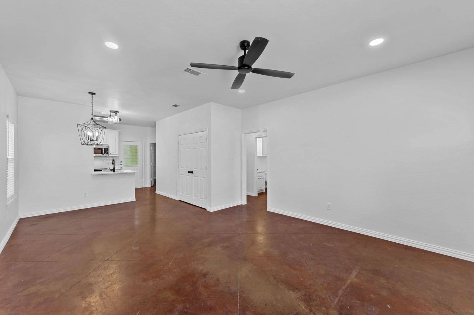 Fort Worth House: 2809 Wayside Dr