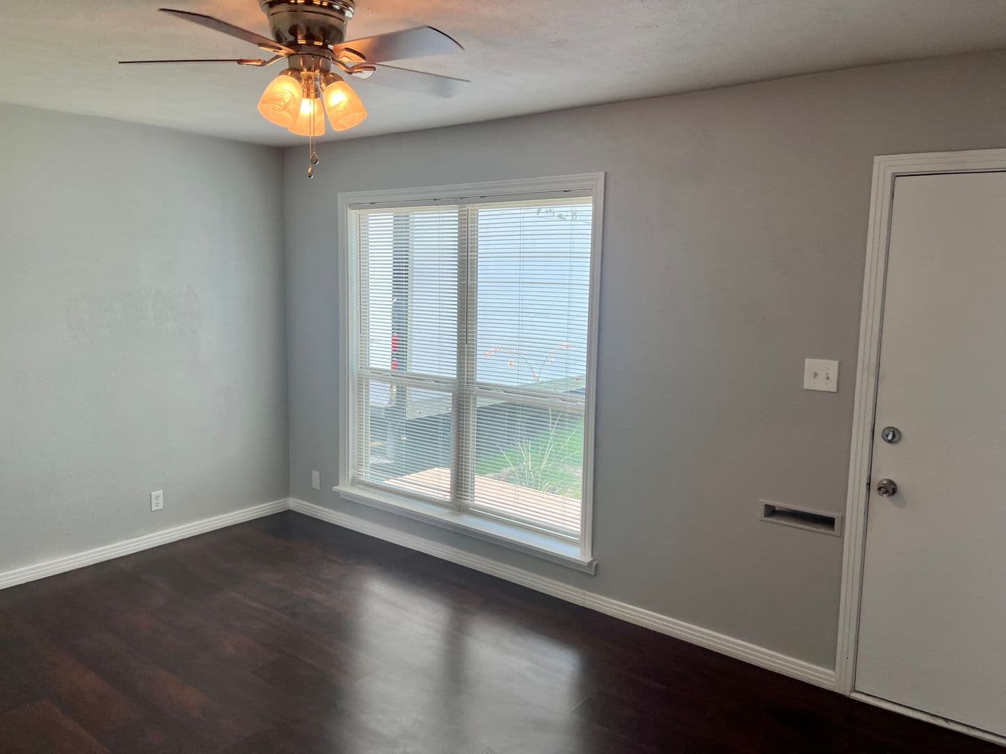River Oaks House: 5021 Blackstone Dr