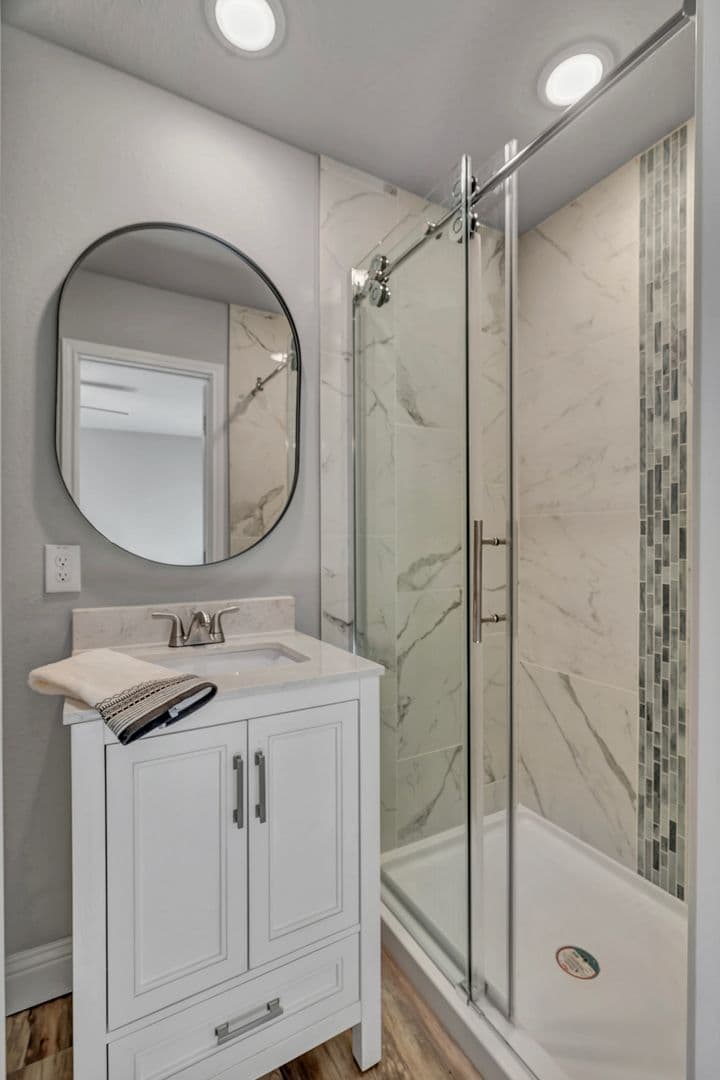Fort Worth House: 2525 Benbrook Blvd
