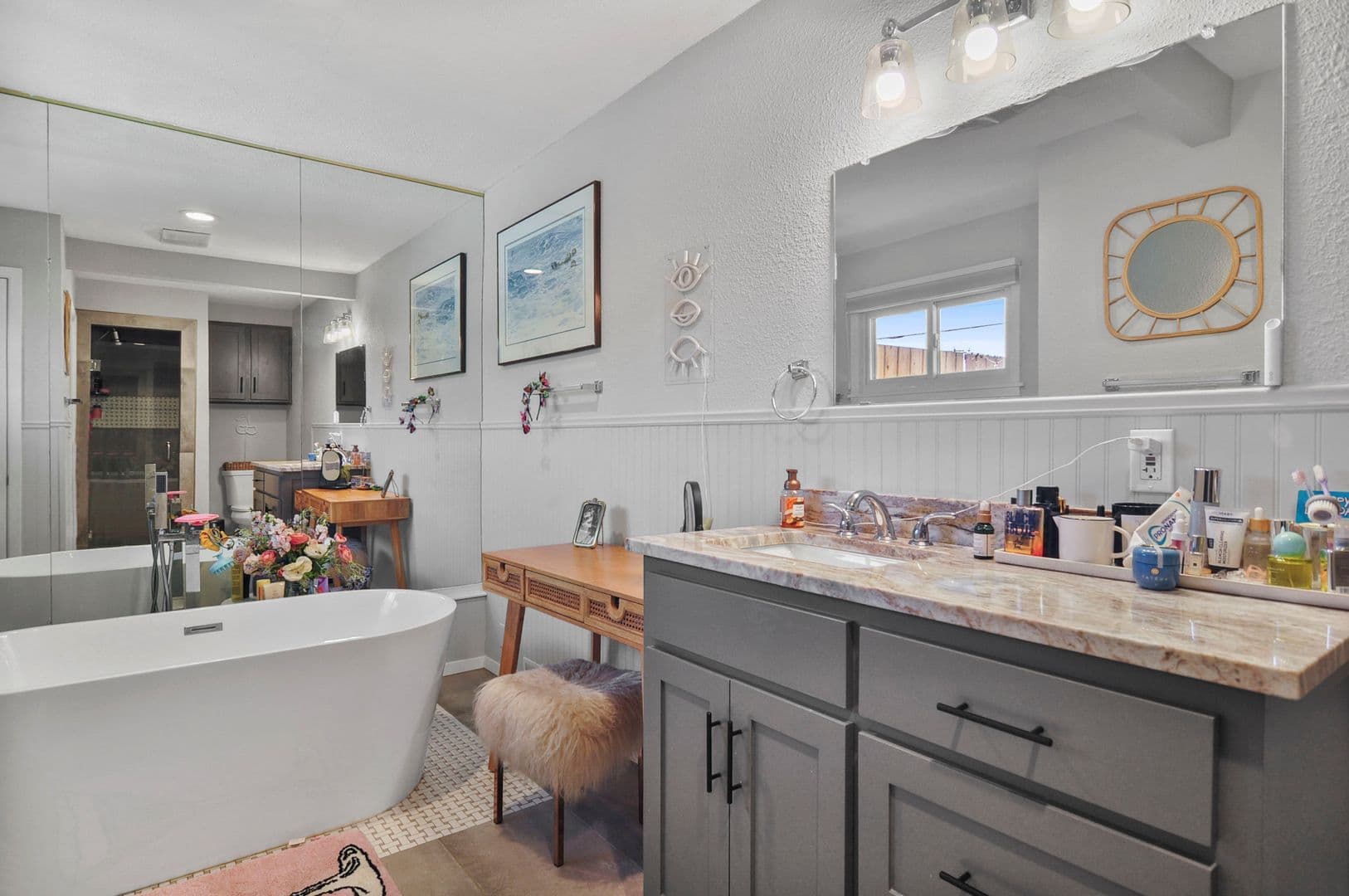 Fort Worth House: 2733 Sandage Ave