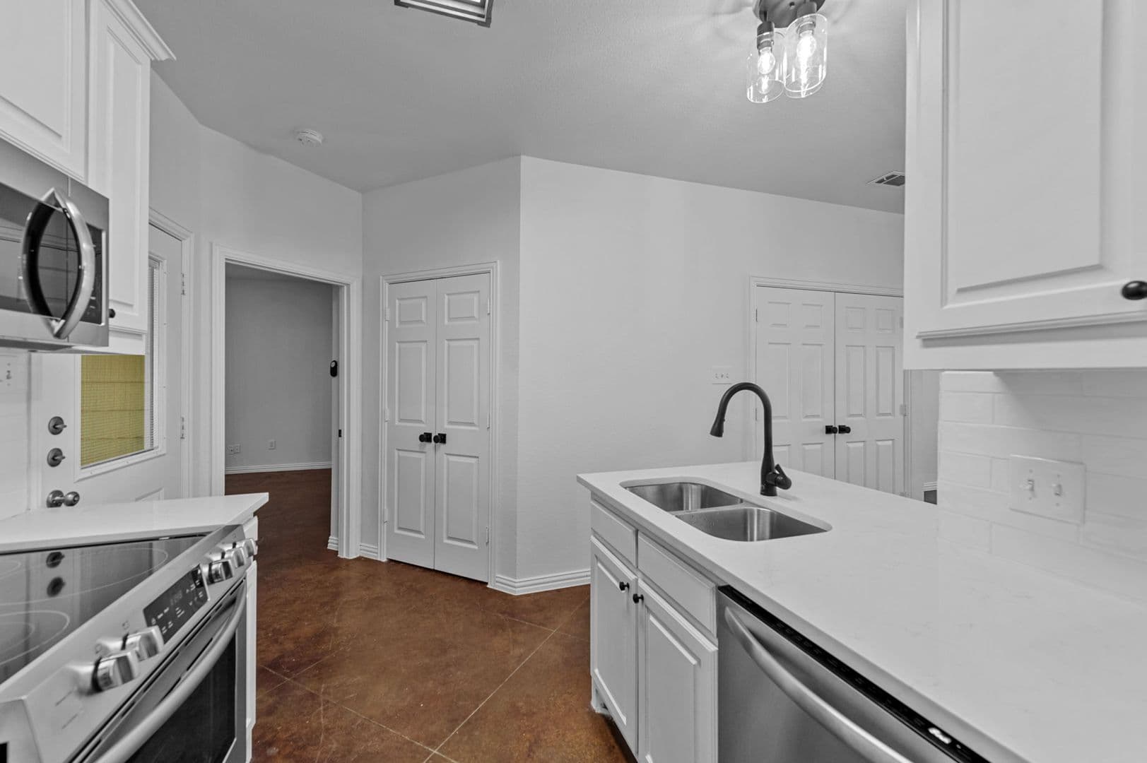Fort Worth House: 2809 Wayside Dr
