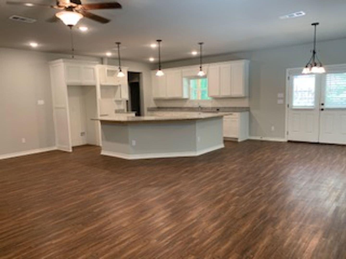 Fort Worth House: 2816 W Biddison Street