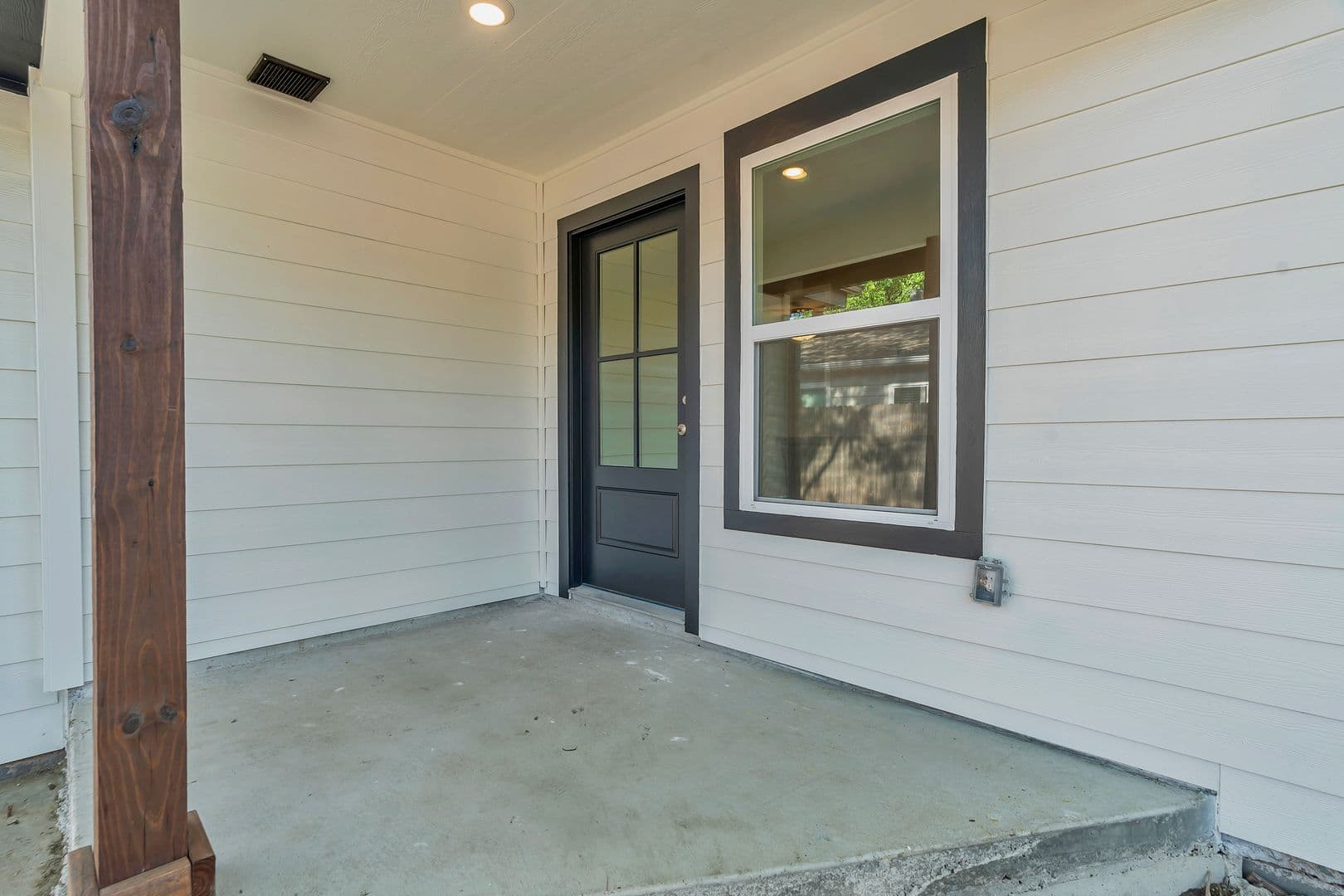 Fort Worth House: 2525 Benbrook Blvd