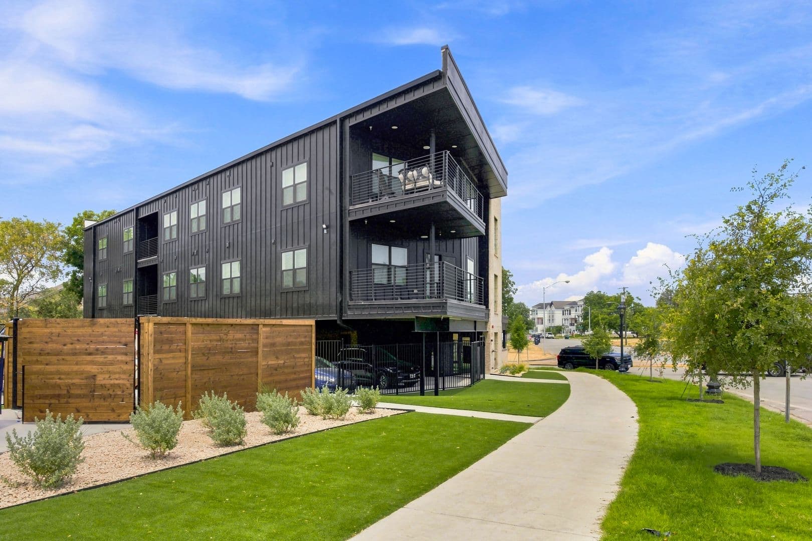 Fort Worth Condo: 3252 Mcart Ave