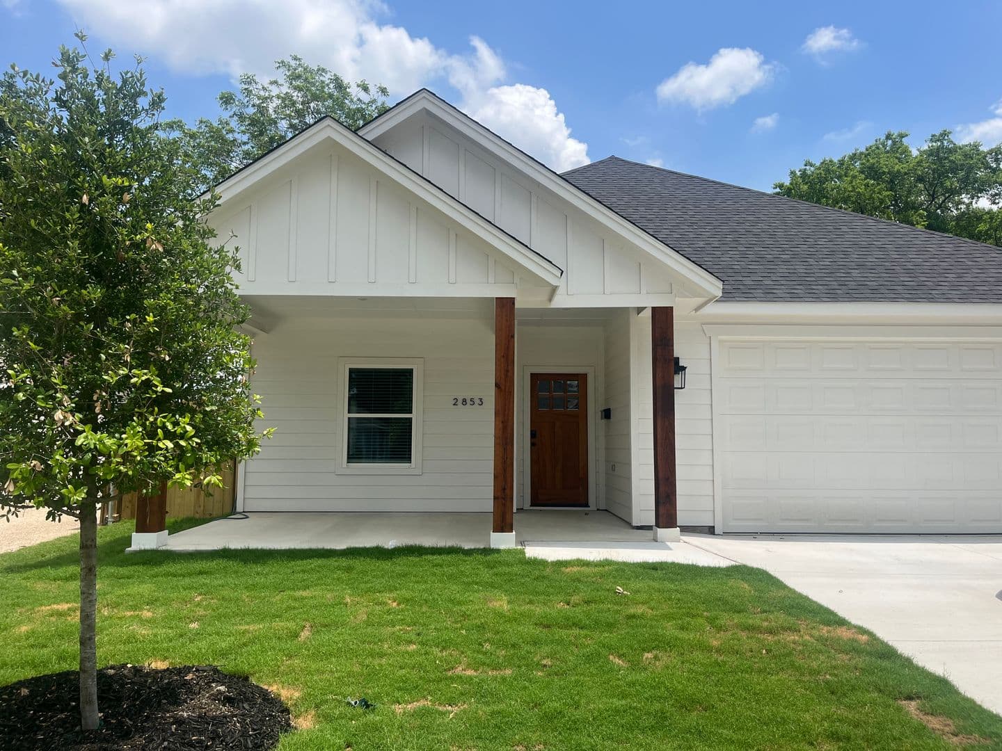 Fort Worth House: 2853 S Hills Ave