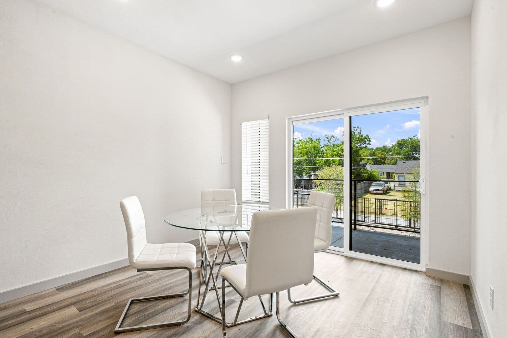 Fort Worth Condo: 3252 Mcart Ave