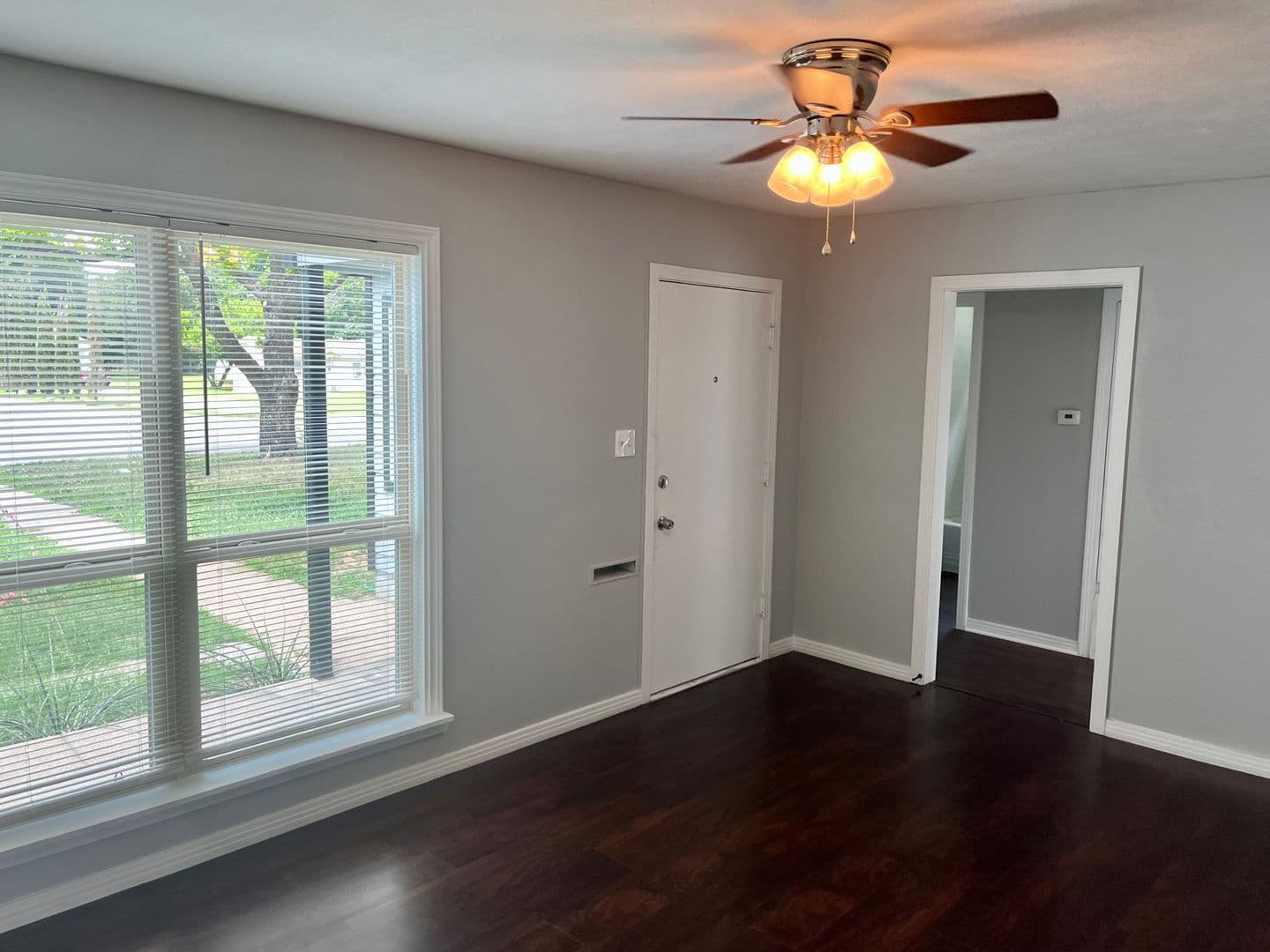 River Oaks House: 5021 Blackstone Dr