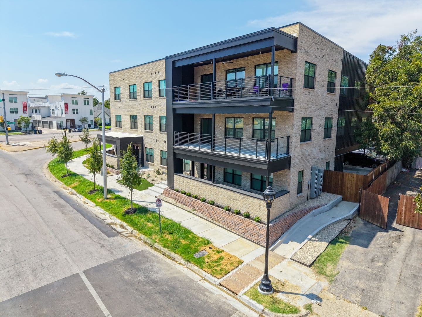 Fort Worth Condo: 3252 Mcart Ave