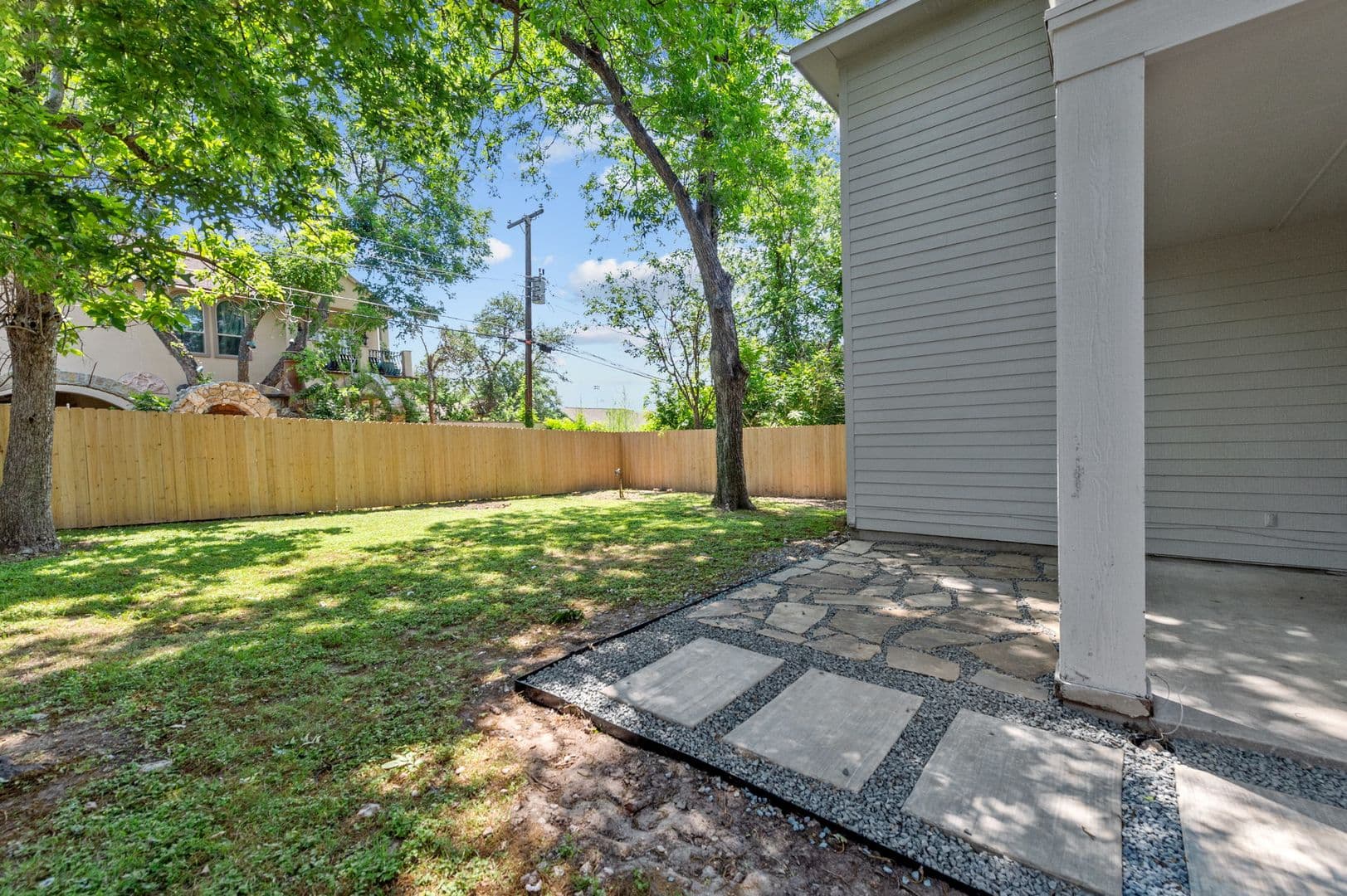 Fort Worth House: 2809 Wayside Dr