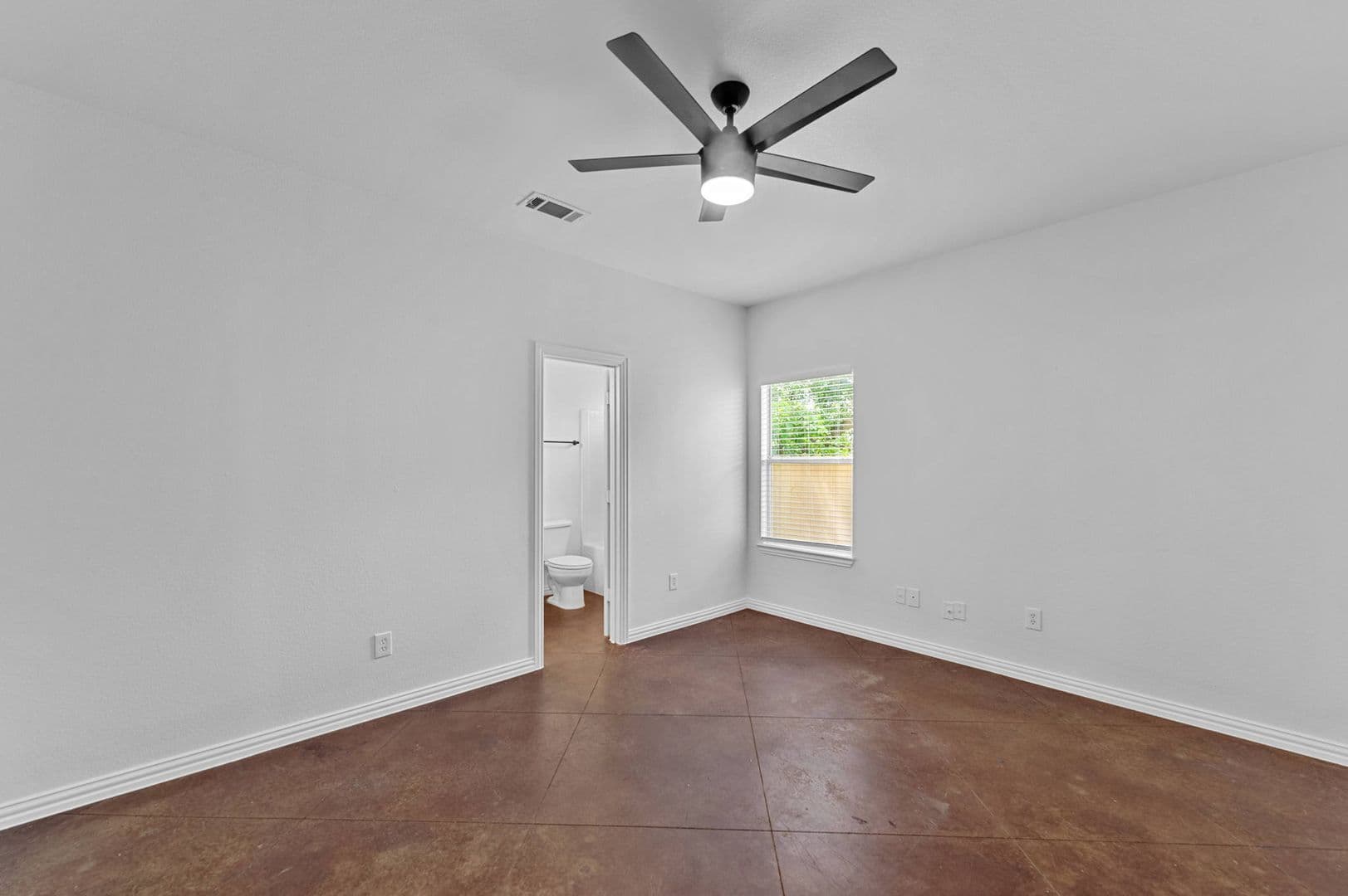 Fort Worth House: 2809 Wayside Dr