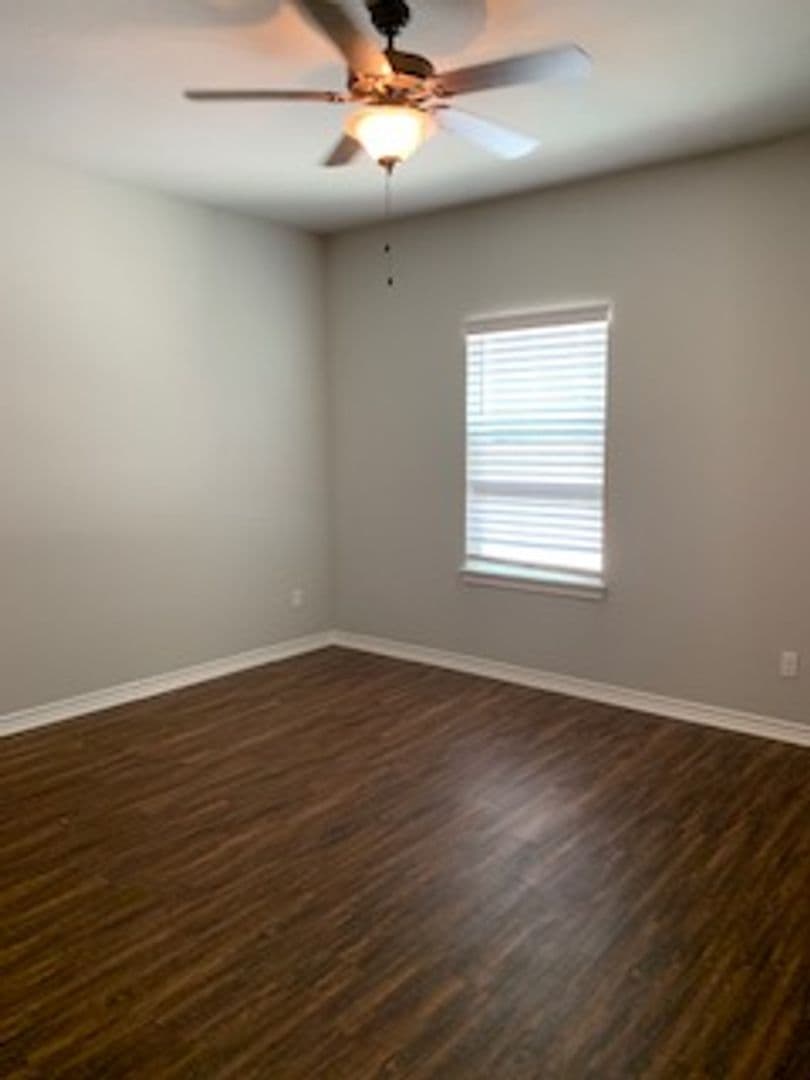 Fort Worth House: 2816 W Biddison Street