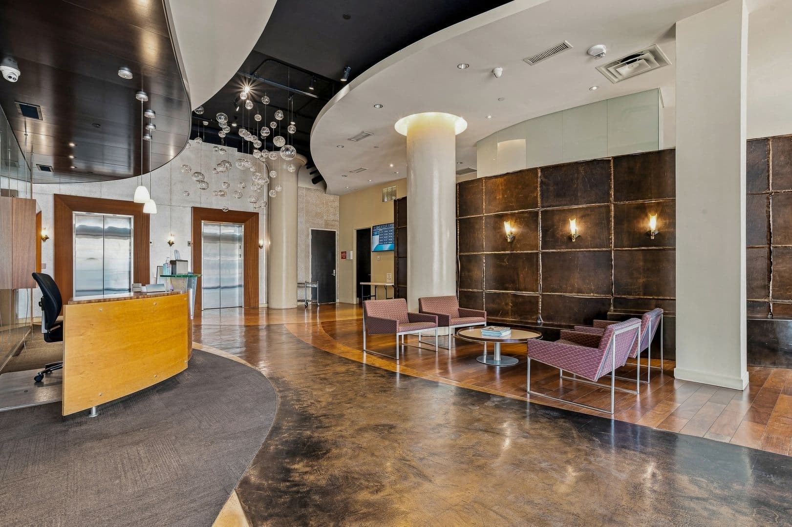 Fort Worth Condo: 2600 W 7th Street