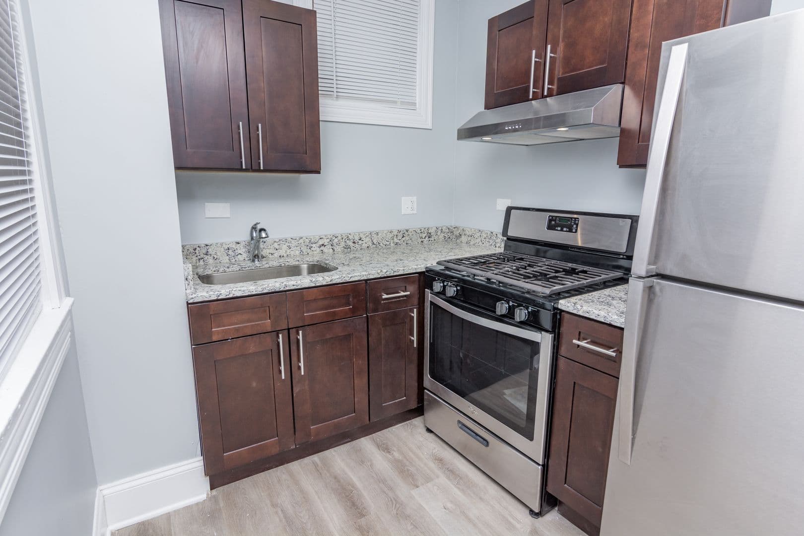 Chicago Apartment: 7750 S Muskegon Ave
