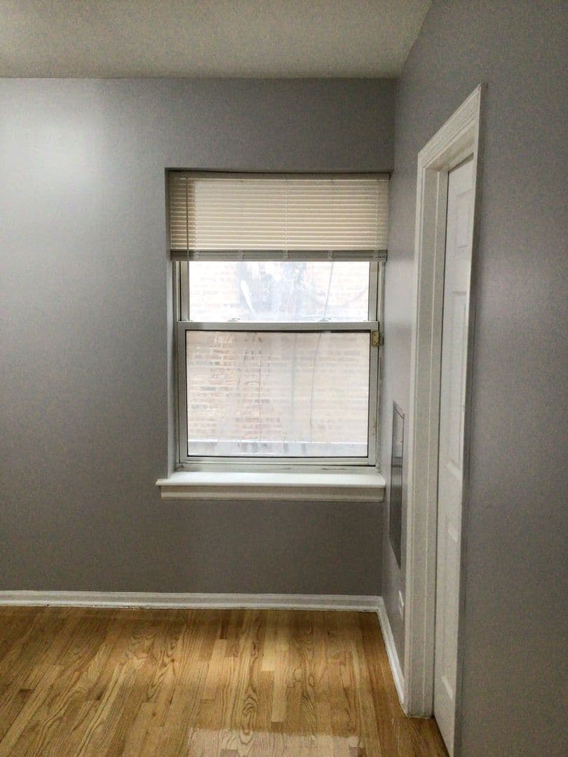 Chicago Apartment: 7020 S Cregier Ave
