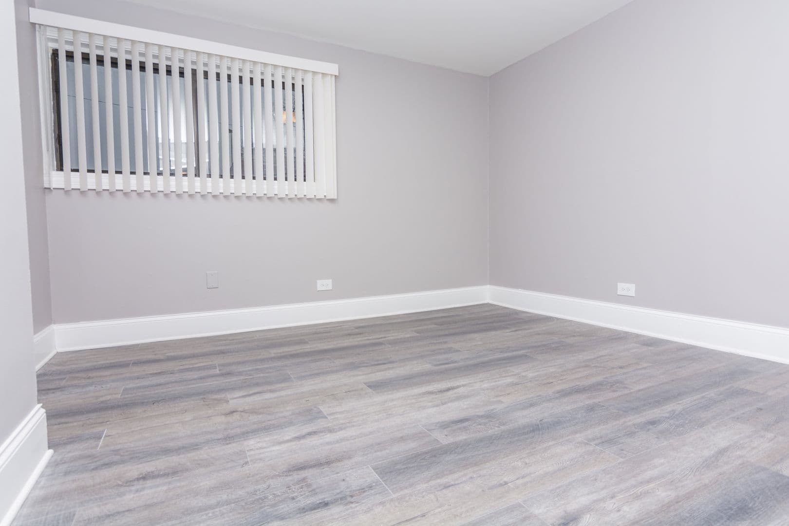 Chicago Apartment: 7600 S. Stewart Ave