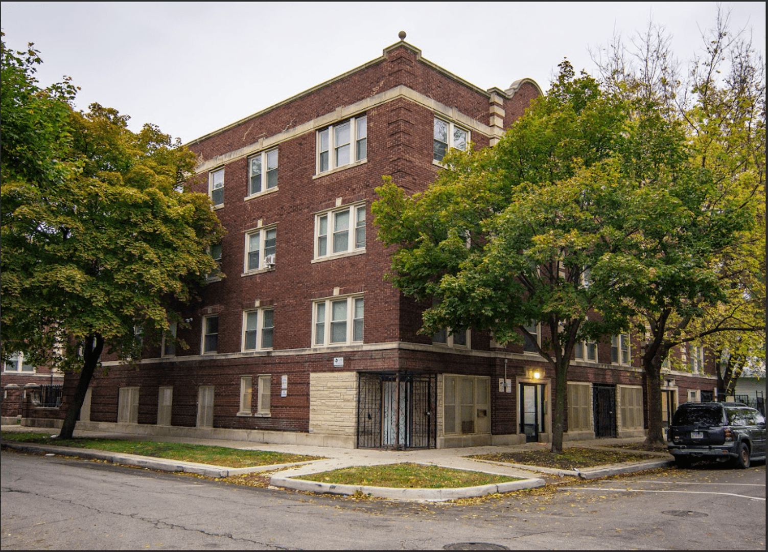 Chicago Apartment: 7750 S Muskegon Ave
