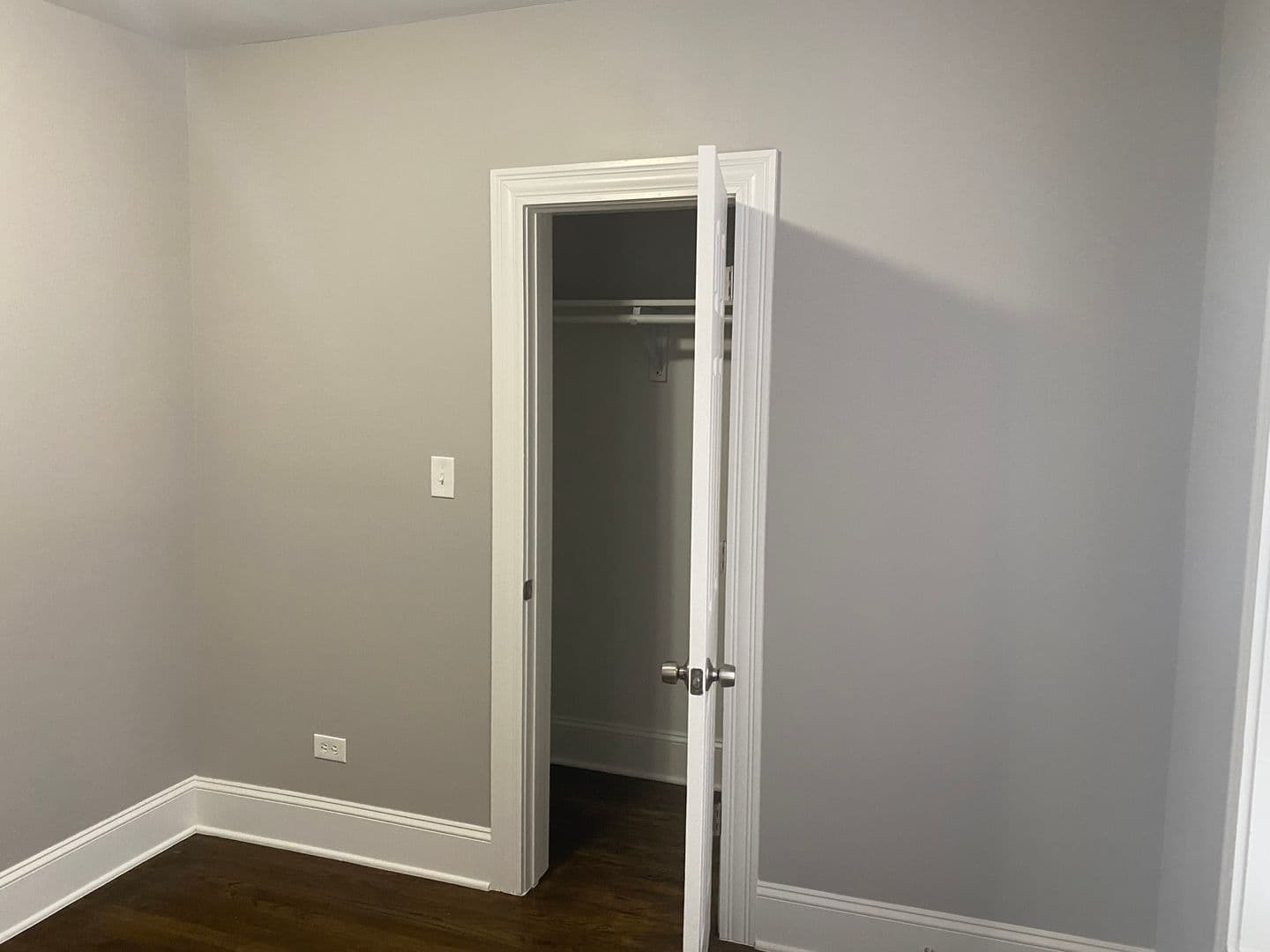 Chicago Apartment: 8214 S. Ingleside